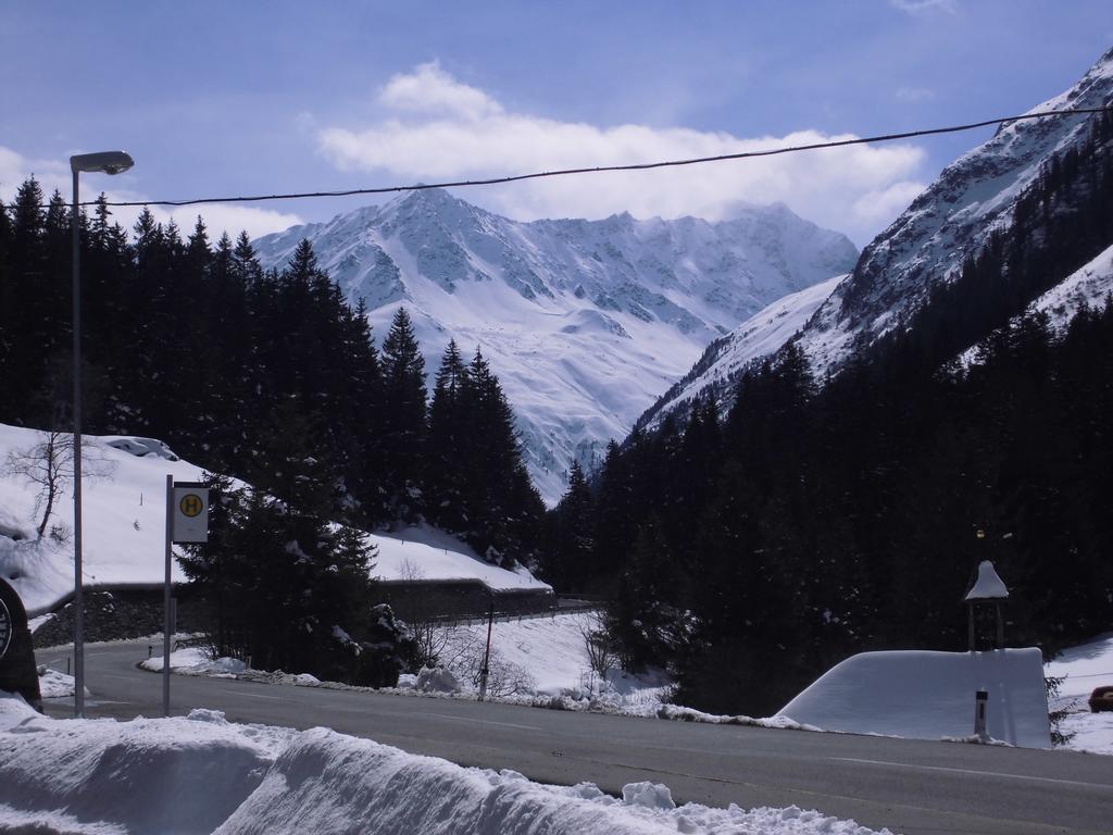 Hotel Haus Waldheim St. Leonhard im Pitztal Exterior foto