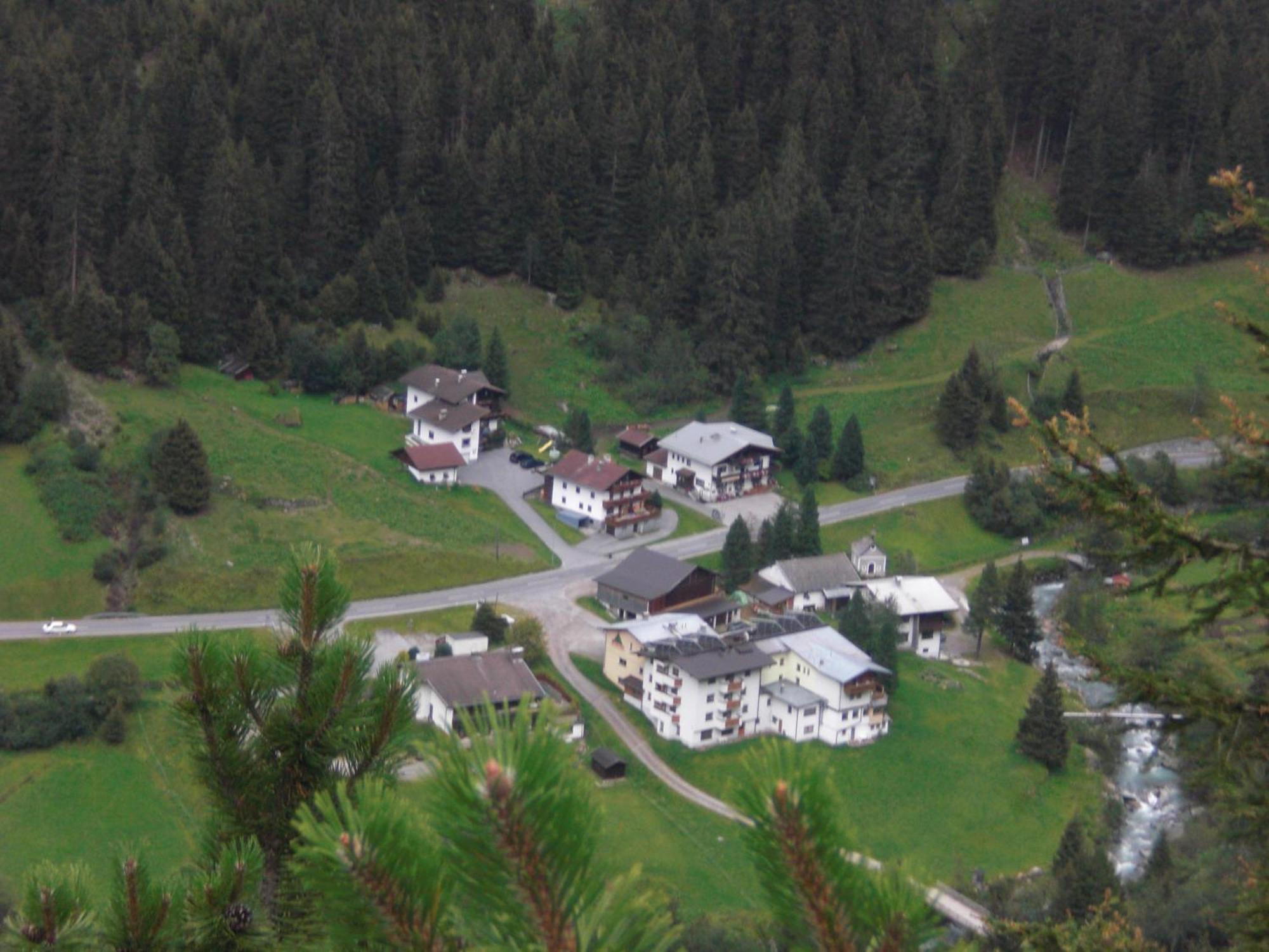 Hotel Haus Waldheim St. Leonhard im Pitztal Exterior foto